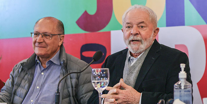Plano de Lula prevê recuperação das estatais e revisão da reforma Trabalhista